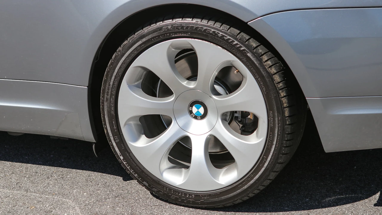 2004 BMW E63/E64 645Ci & 650i - Image 21 of 31