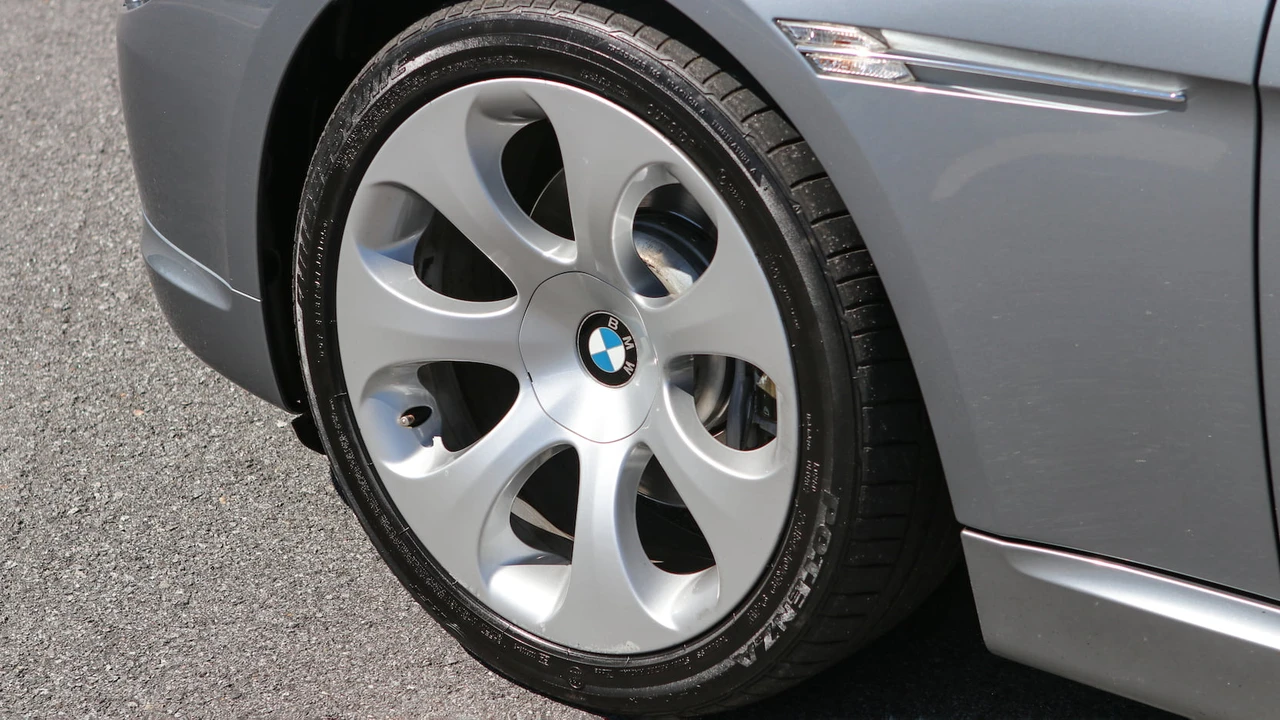 2004 BMW E63/E64 645Ci & 650i - Image 22 of 31