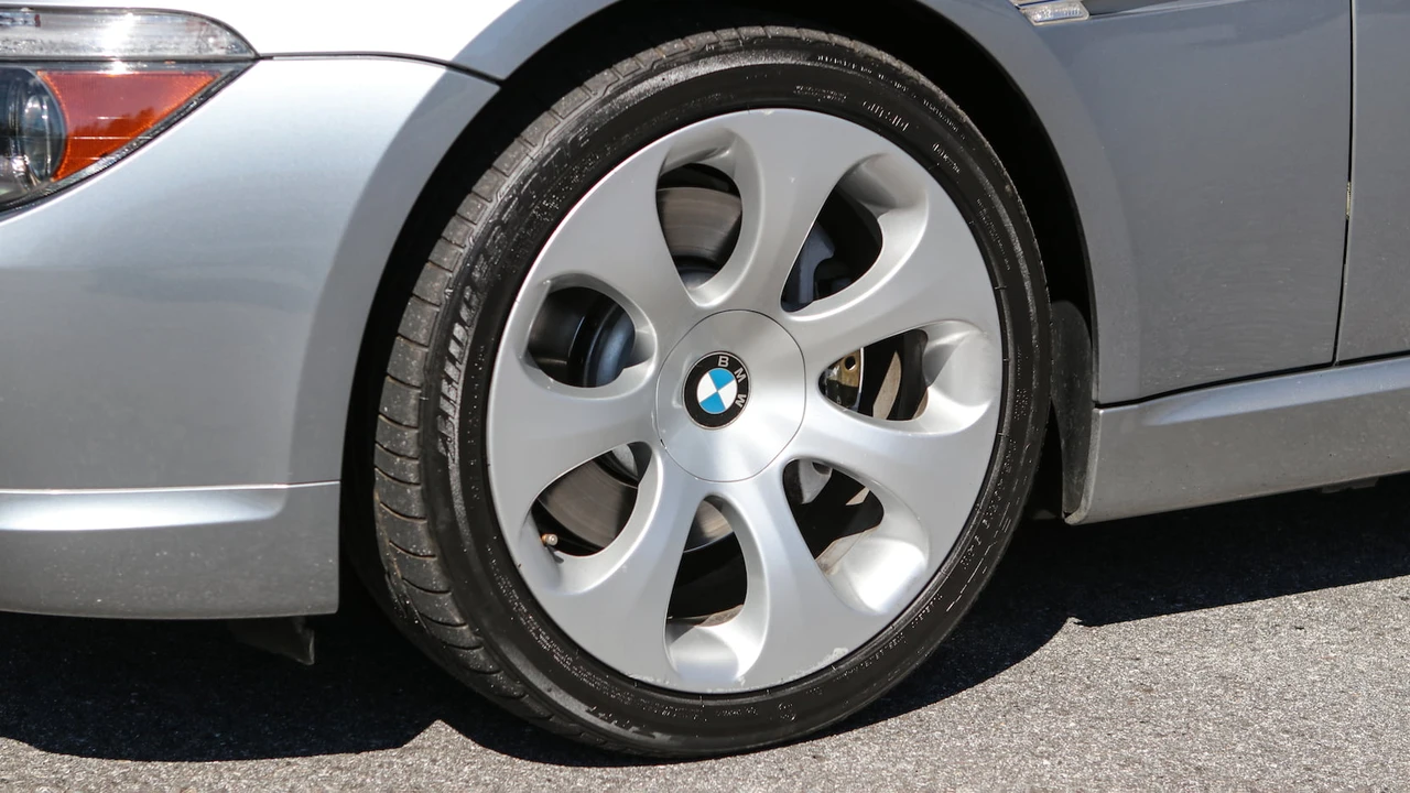 2004 BMW E63/E64 645Ci & 650i - Image 23 of 31