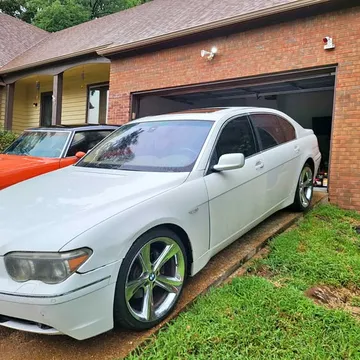 2004 BMW 7 Series 745Li Sedan 4D