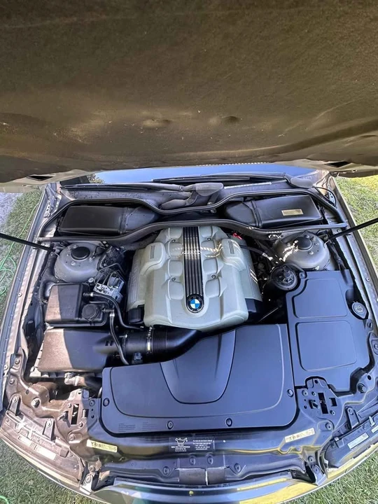 2004 BMW E65/E66 750i & 760i Sedan - Image 6 of 10