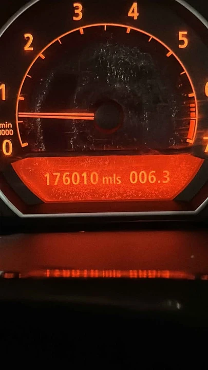 2004 BMW E65/E66 750i & 760i Sedan - Image 10 of 10