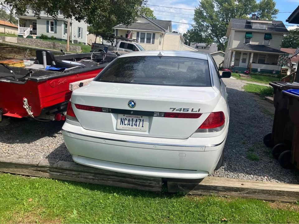 2004 BMW E65/E66 750i & 760i Sedan - Image 2 of 4