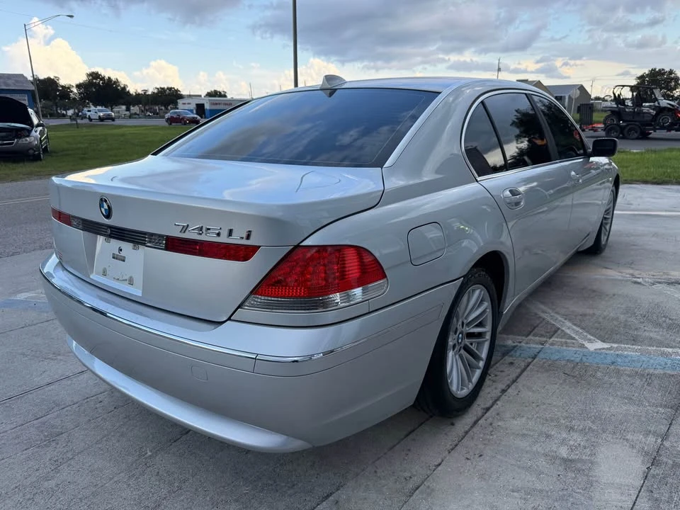 2004 BMW E65/E66 750i & 760i Sedan - Image 5 of 16