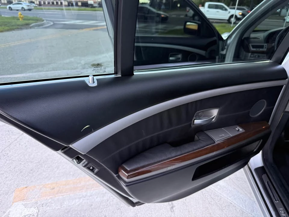 2004 BMW E65/E66 750i & 760i Sedan - Image 11 of 16