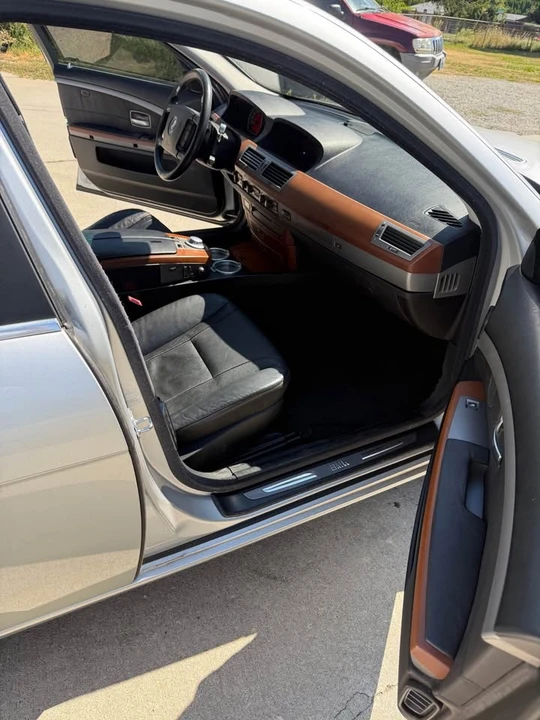 2004 BMW E65/E66 7 Series - Image 9 of 12