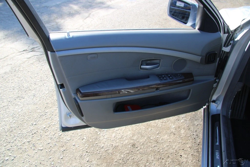 2004 BMW E65/E66 7 Series - Image 13 of 21