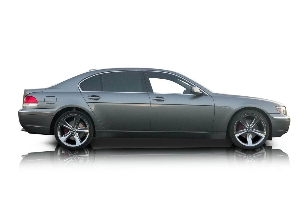 2004 BMW E65/E66 750i & 760i Sedan - Image 2 of 12
