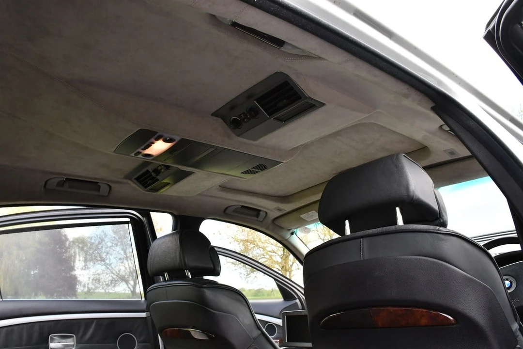 2004 BMW E65/E66 750i & 760i Sedan - Image 12 of 31