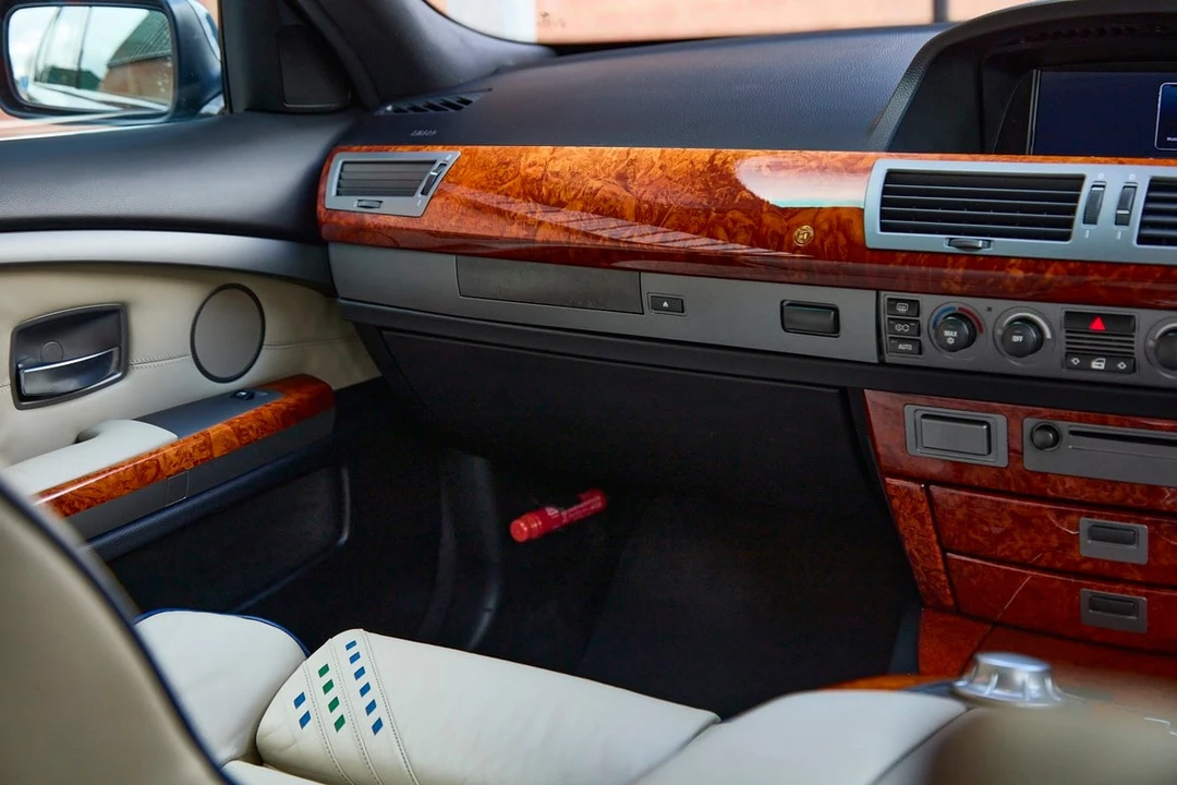 2004 BMW Alpina B7 - Image 21 of 30