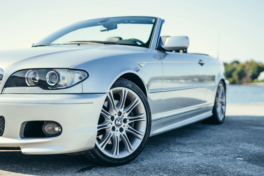 2004 BMW E46 330i & 330Ci - Image 19 of 31
