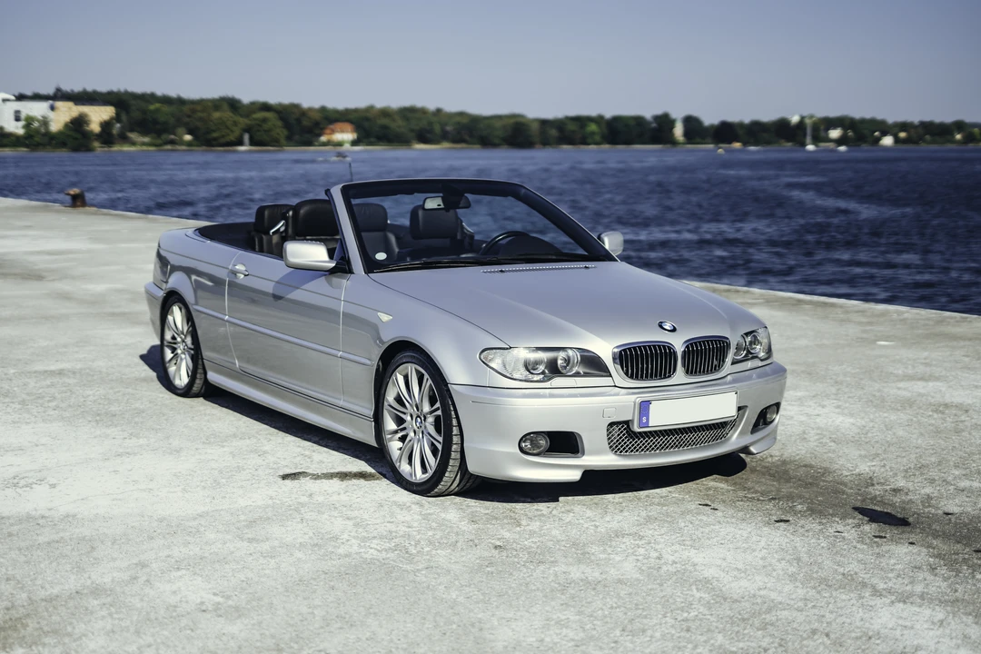 2004 BMW E46 330i & 330Ci - Image 9 of 31