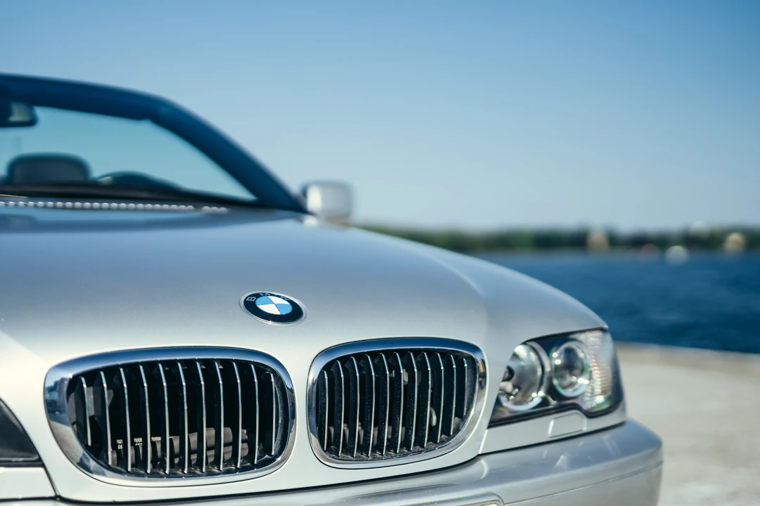 2004 BMW E46 330i & 330Ci - Image 17 of 31