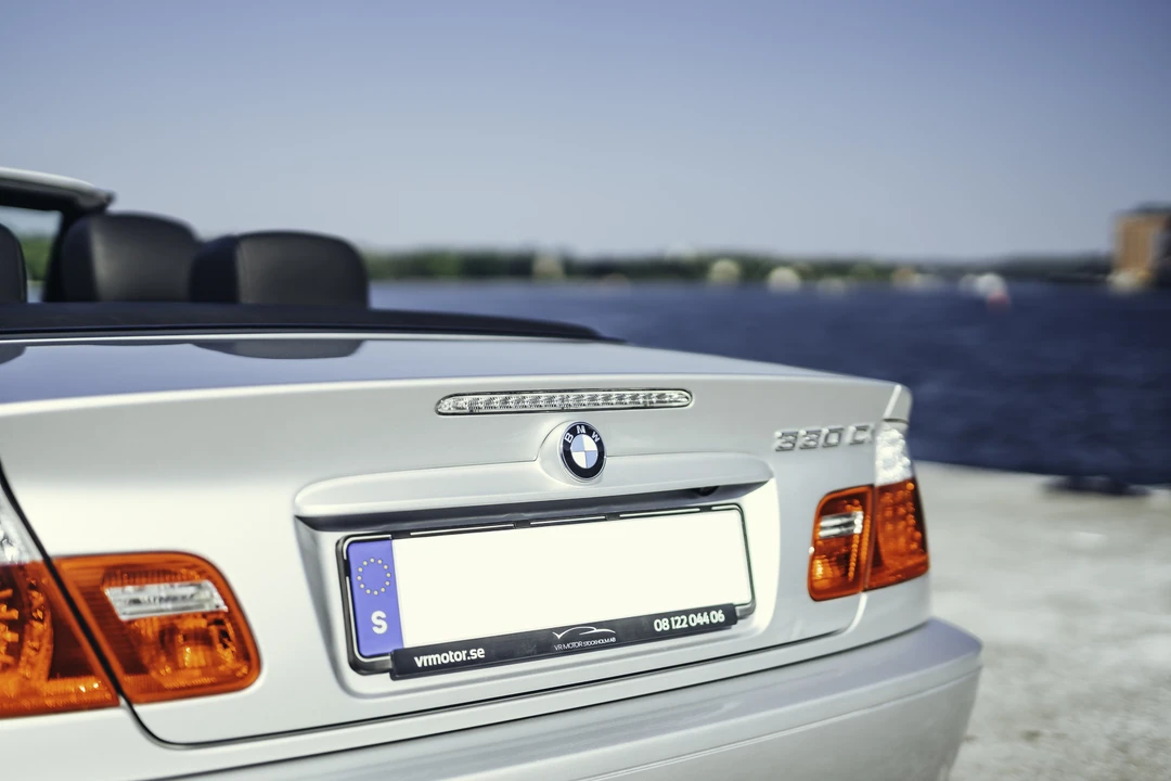 2004 BMW E46 330i & 330Ci - Image 21 of 31