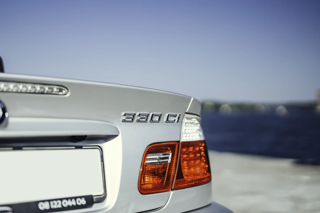 2004 BMW E46 330i & 330Ci - Image 22 of 31