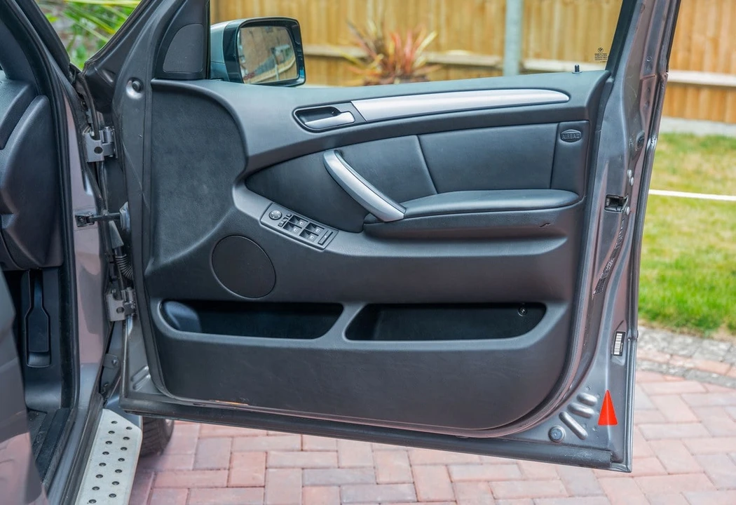 2004 BMW E53 X5 4.6is & 4.8is - Image 23 of 30