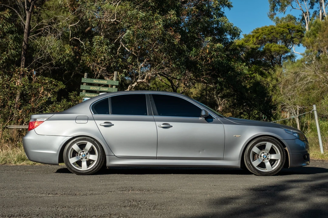 2004 BMW E60 545i & 550i Sedan - Image 12 of 31