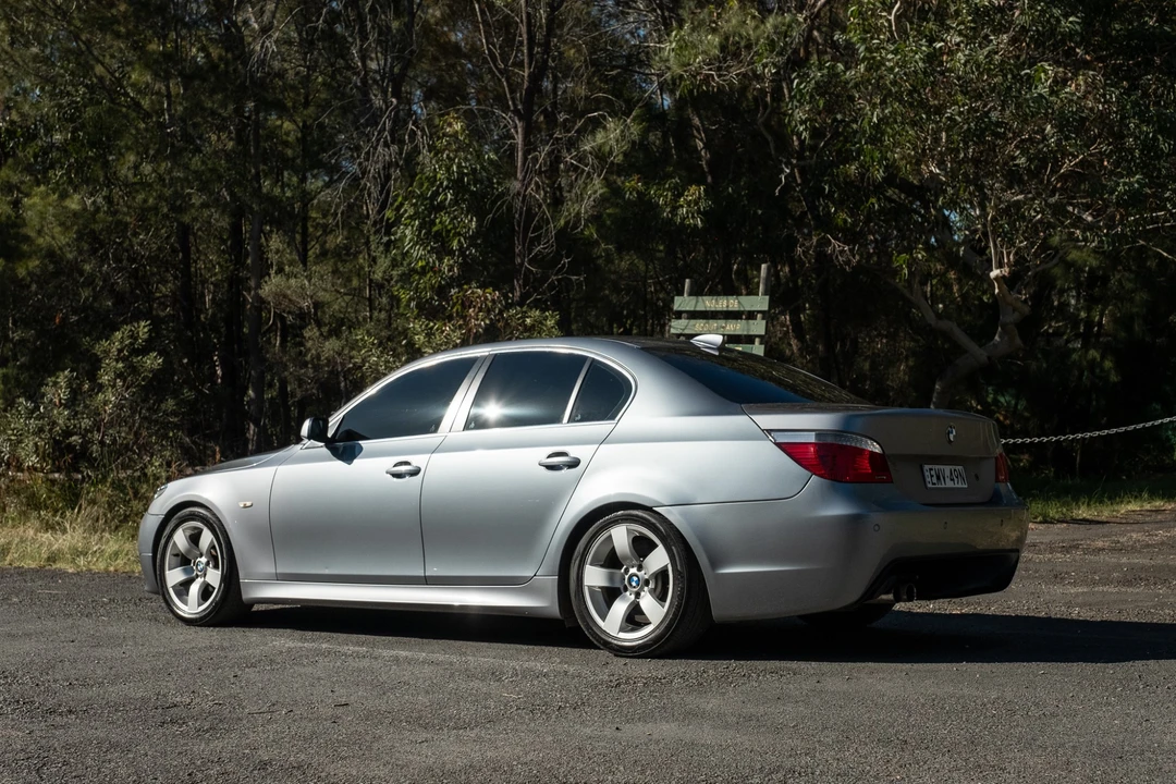 2004 BMW E60 545i & 550i Sedan - Image 4 of 31