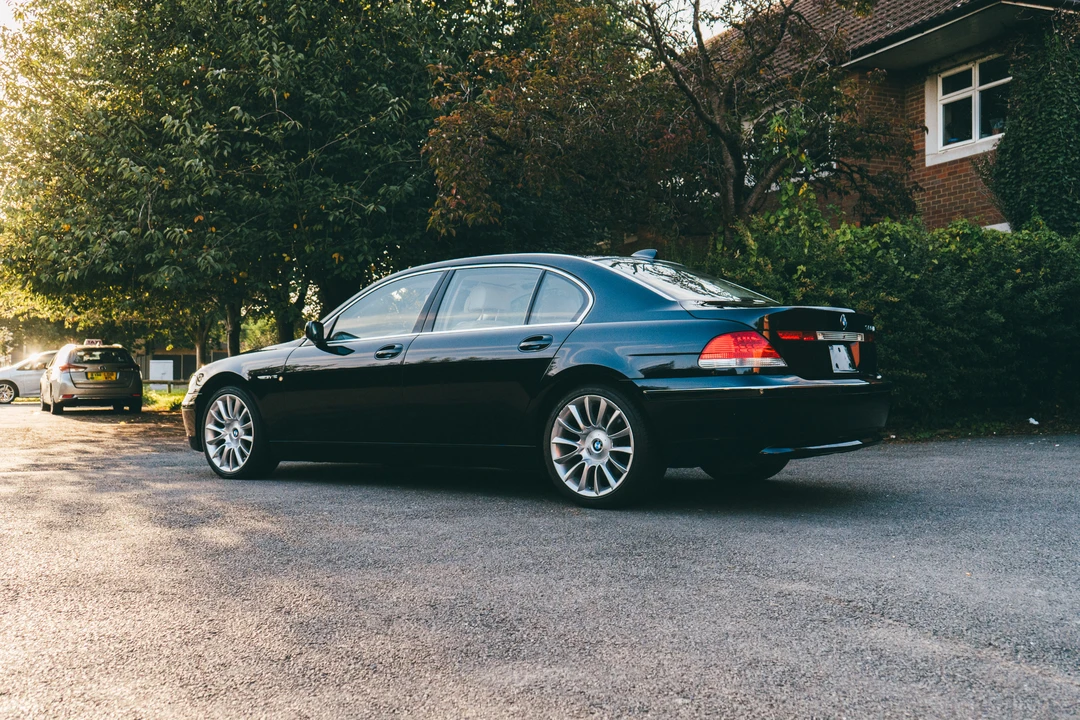 2004 BMW E65/E66 750i & 760i Sedan - Image 7 of 31