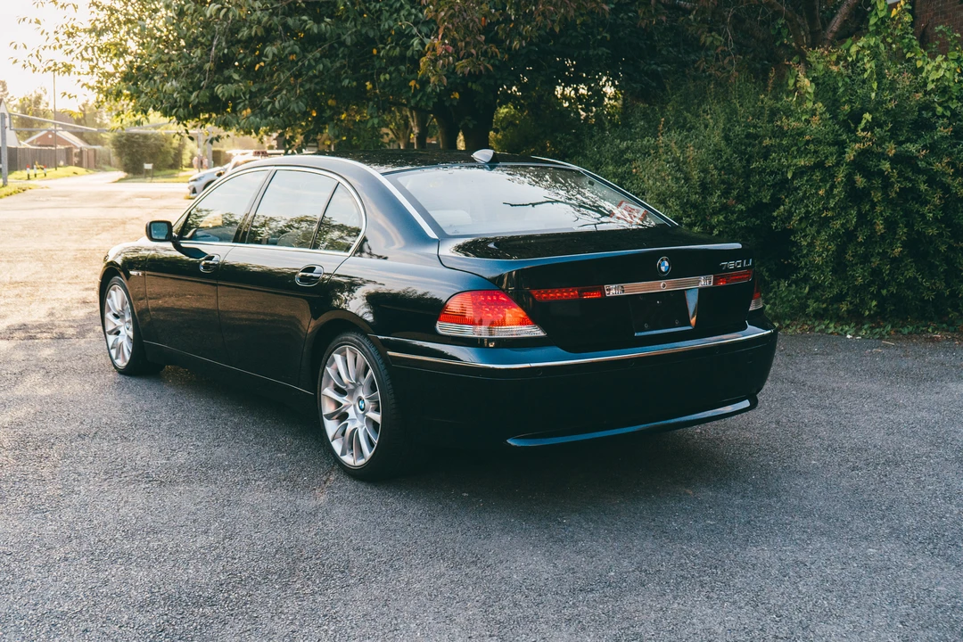 2004 BMW E65/E66 750i & 760i Sedan - Image 12 of 31