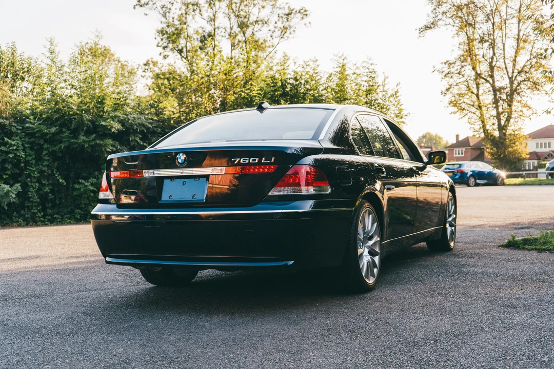 2004 BMW E65/E66 750i & 760i Sedan - Image 4 of 31