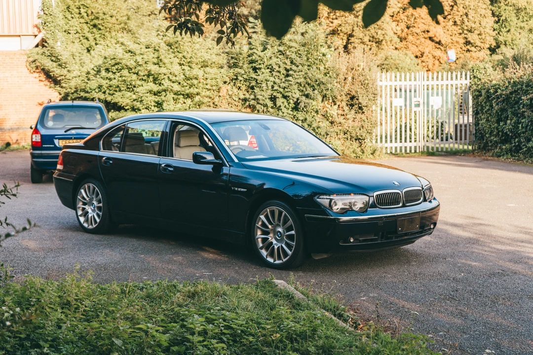 2004 BMW E65/E66 750i & 760i Sedan - Image 2 of 31
