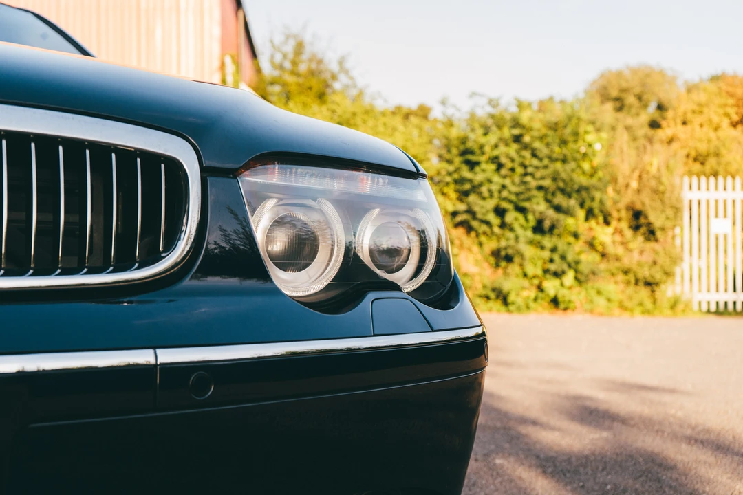 2004 BMW E65/E66 750i & 760i Sedan - Image 16 of 31