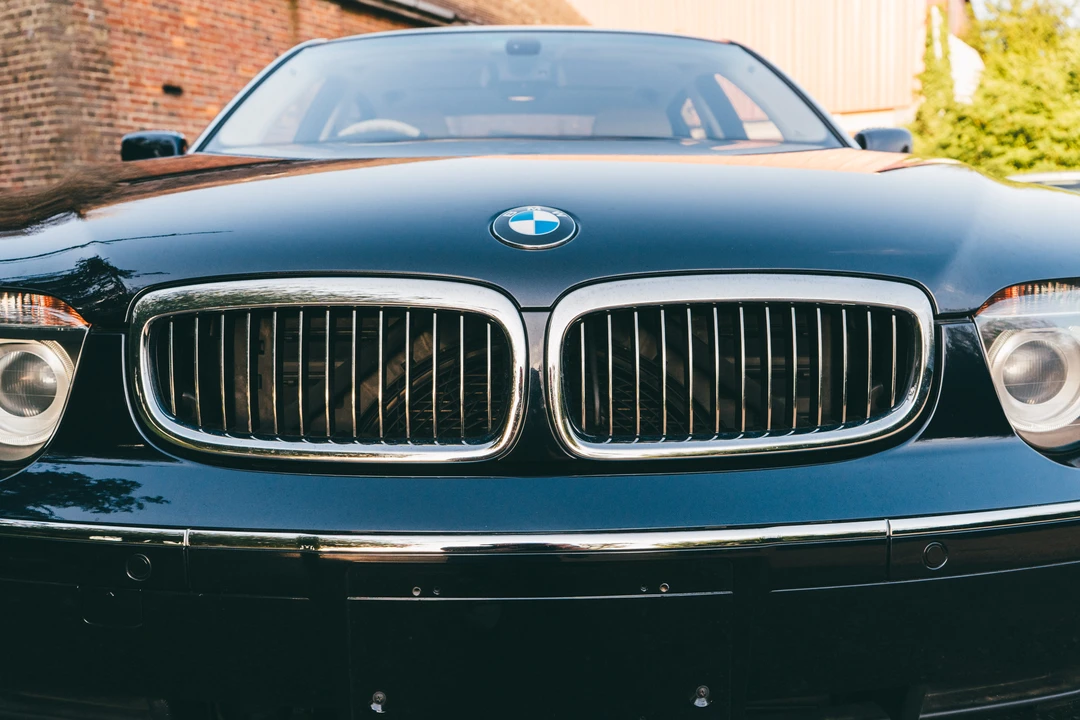2004 BMW E65/E66 750i & 760i Sedan - Image 17 of 31