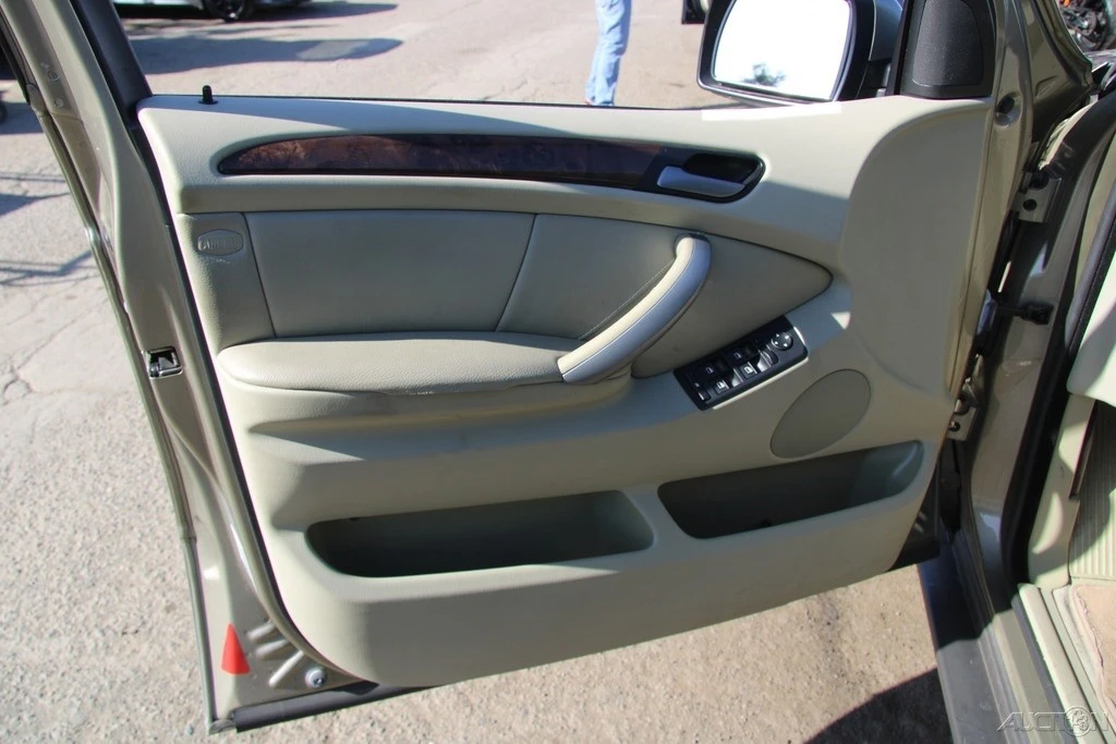 2004 BMW E53 X5 - Image 11 of 21