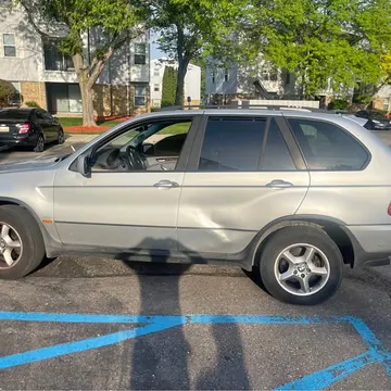 2004 BMW X5 3.0i