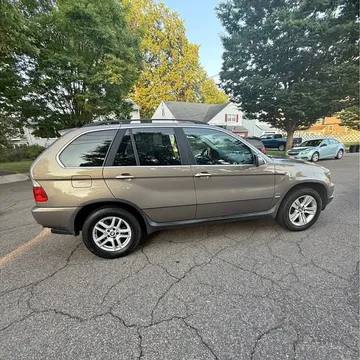 2004 BMW X5 4.4i Sport Utility 4D
