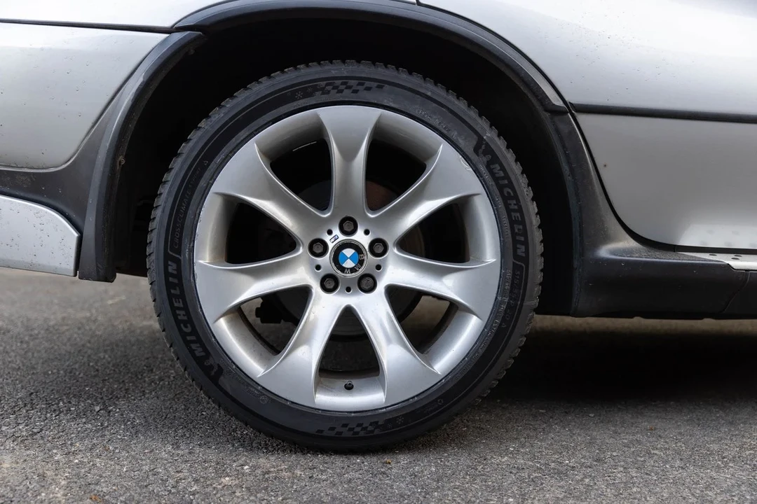 2026 BMW X5 - Image 26 of 30