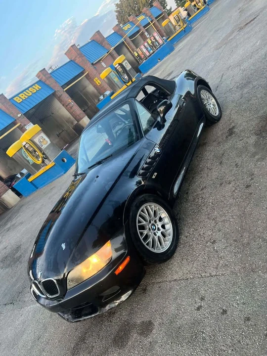 2004 BMW Z3 - Image 3 of 10