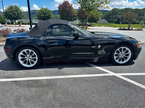 2004 BMW Z4 2.5i Roadster 2D