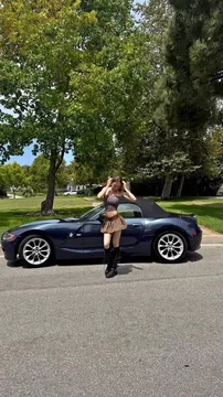 2004 BMW Z4 2.5i Roadster 2D