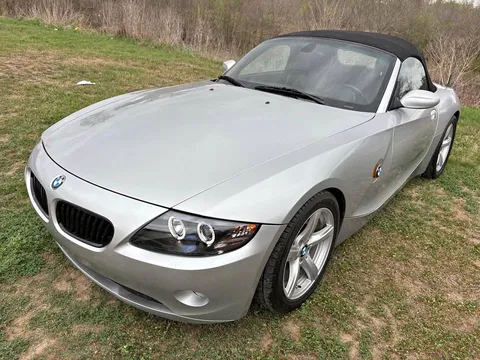2004 BMW Z4 2.5i Roadster 2D