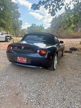 2004 BMW Z4 2.5i Roadster 2D