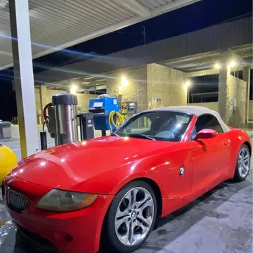 2004 BMW Z4 3.0si Roadster 2D