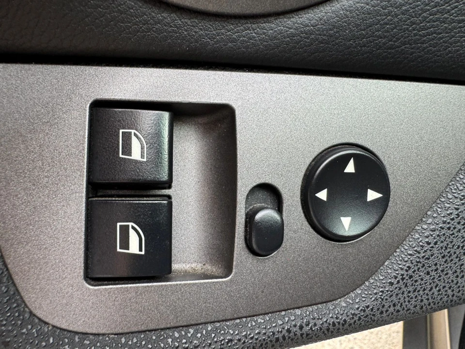 2004 BMW E85 Z4 Roadster - Image 14 of 31