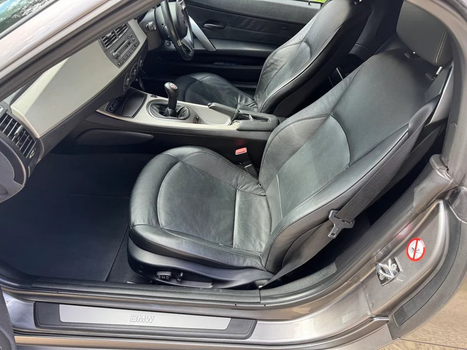 2004 BMW Alpina - Image 27 of 31
