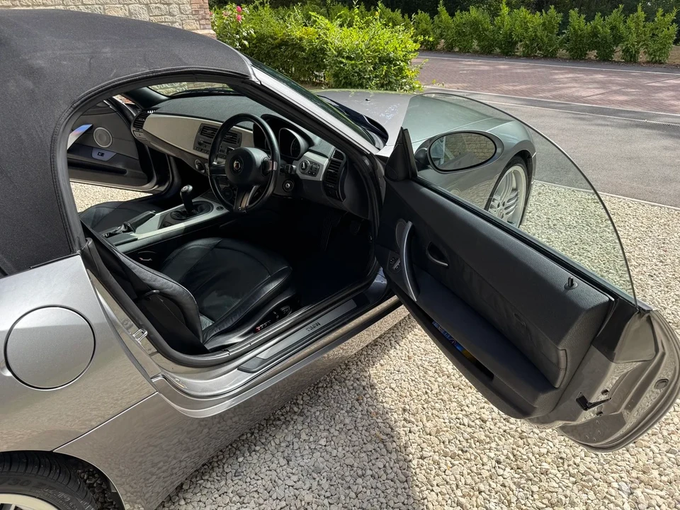 2004 BMW Alpina - Image 28 of 31