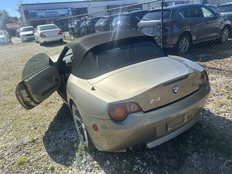 2004 BMW Z4 - Image 4 of 4