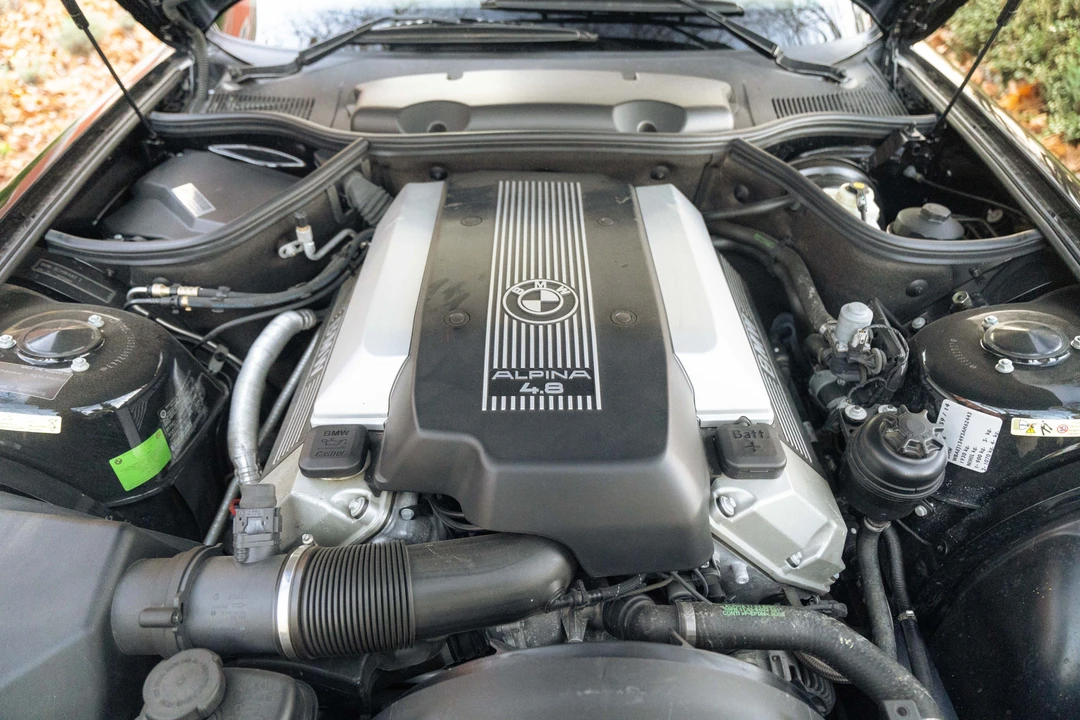 2004 BMW Z8 - Image 28 of 31