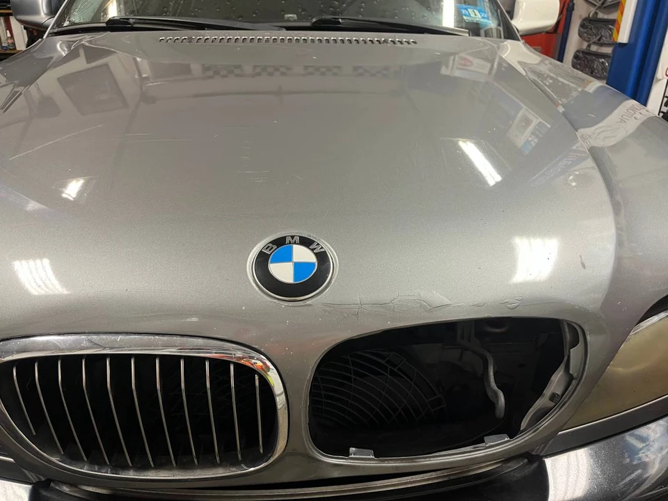 2004 BMW E46 330i & 330Ci - Image 9 of 24