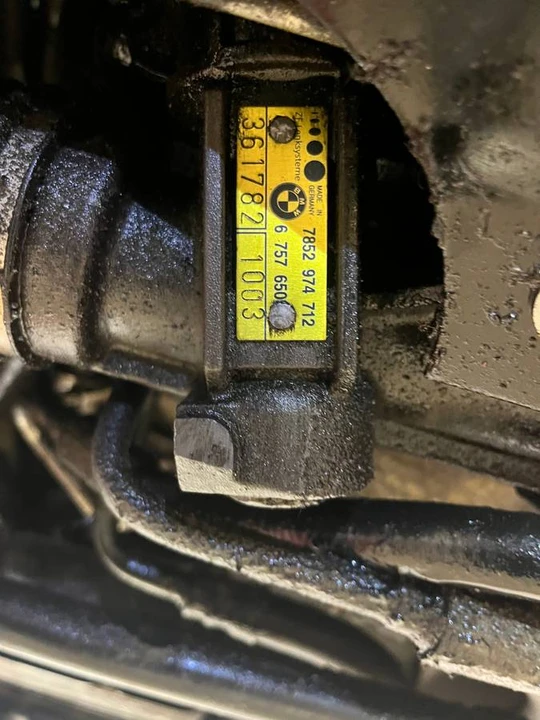 2004 BMW E46 330i & 330Ci - Image 24 of 24