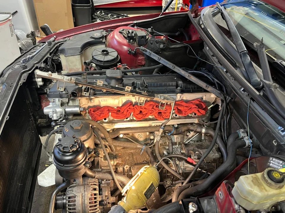 2004 BMW E46 330i & 330Ci - Image 22 of 24