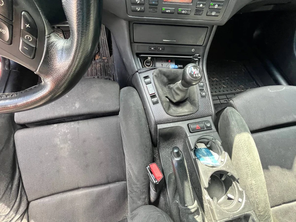 2004 BMW E46 330i & 330Ci - Image 16 of 24