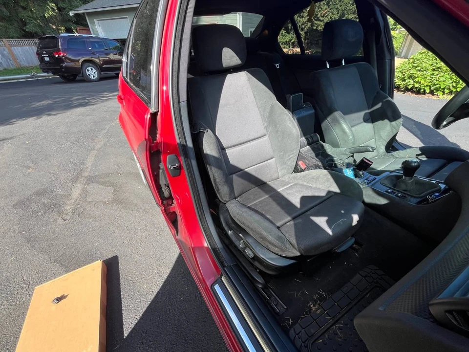2004 BMW E46 330i & 330Ci - Image 13 of 24