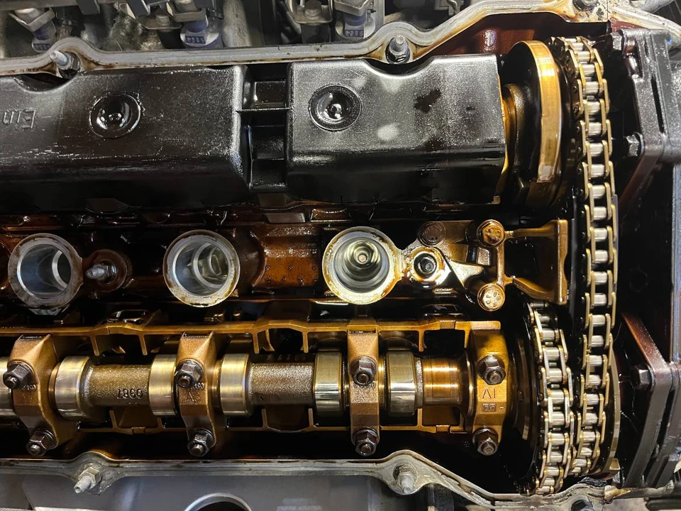 2004 BMW E46 330i & 330Ci - Image 23 of 24