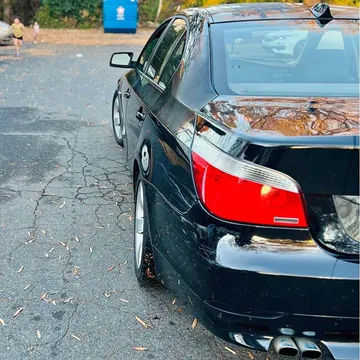 2004 BMW M5